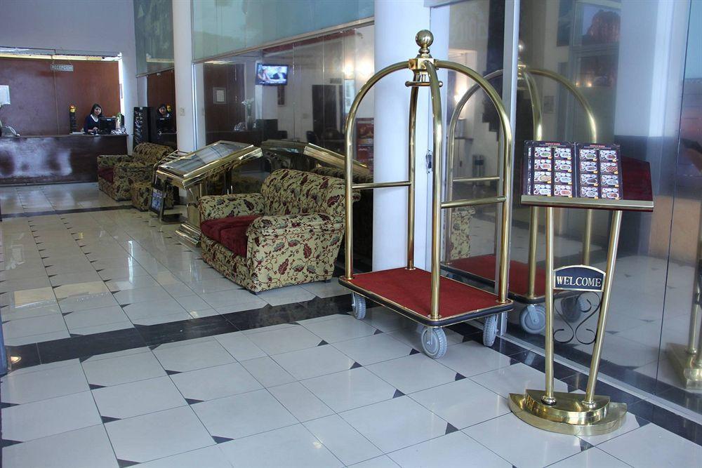 Hotel Berlina 拉巴斯 外观 照片